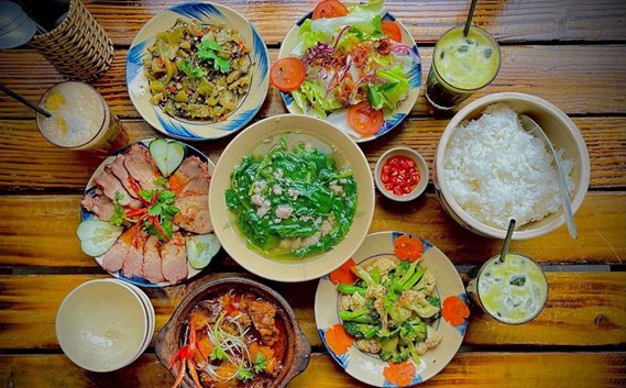 Quán cơm Đà Lạt